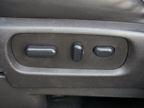 Used 2013 Ford Explorer XLT image 19