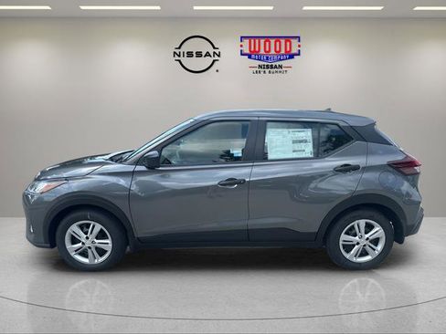 Certified 2025 Nissan Kicks Play S FWD image 6
