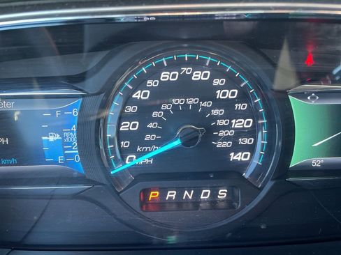 Used 2016 Ford Taurus SEL w/ Equipment Group 201A image 14