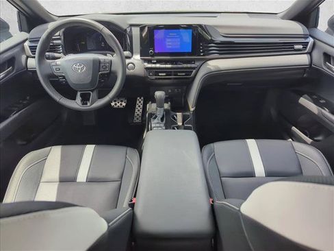 Used 2026 Toyota Camry SE FWD image 21