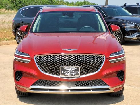 Used 2022 Genesis GV70 2.5T w/ Select Package image 2