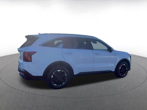 Used 2024 Kia Sorento S FWD image 14