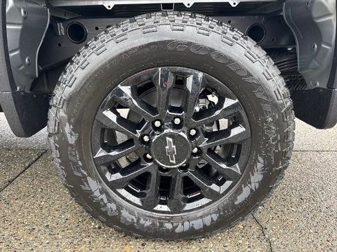 New 2025 Chevrolet Silverado 2500 Custom w/ Custom Convenience Package image 5