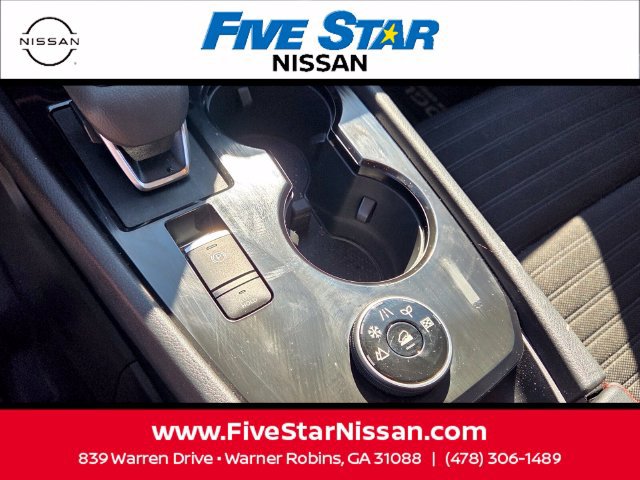 Used 2026 Nissan Rogue SV AWD/4WD image 23