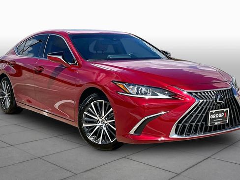 Used 2025 Lexus ES 350 w/ Premium Package FWD image 3