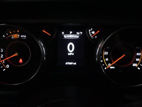 Used 2020 Jeep Wrangler Sport AWD/4WD image 17