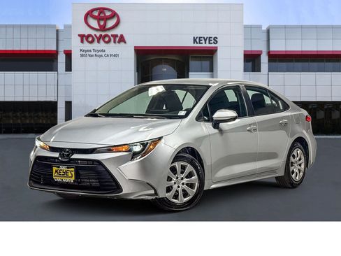 Certified 2024 Toyota Corolla LE FWD image 1