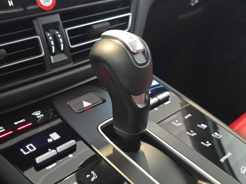 Used 2023 Porsche Macan GTS AWD/4WD image 30