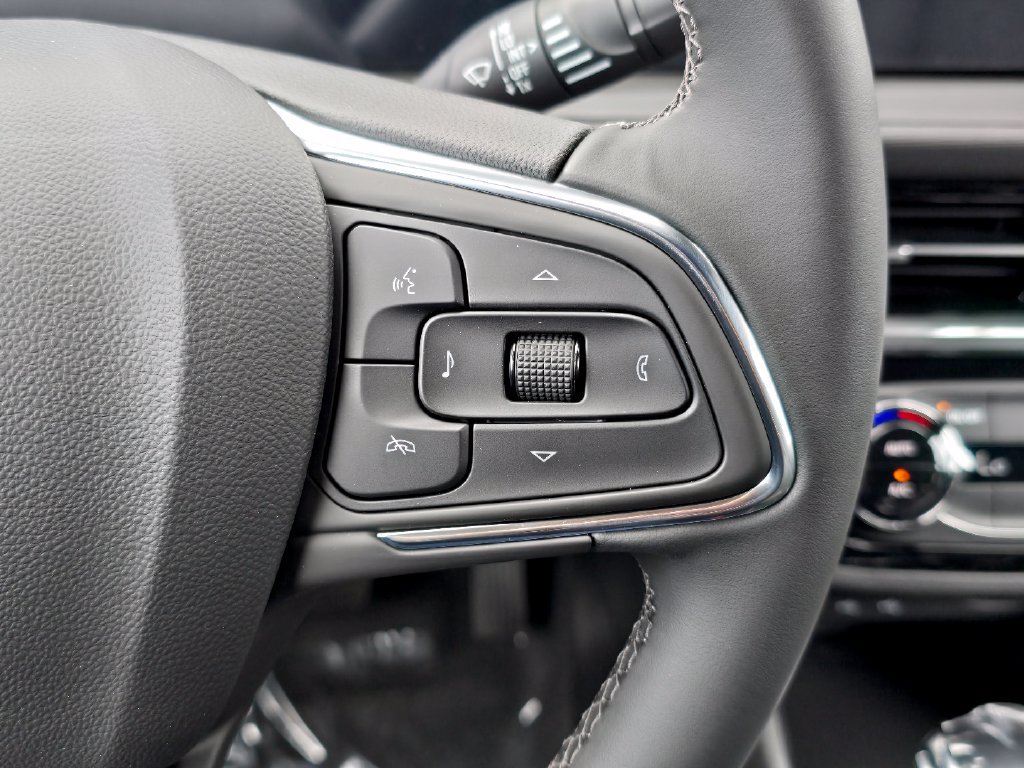 New 2026 Buick Envista Sport Touring w/ Advanced Safety Package FWD image 18