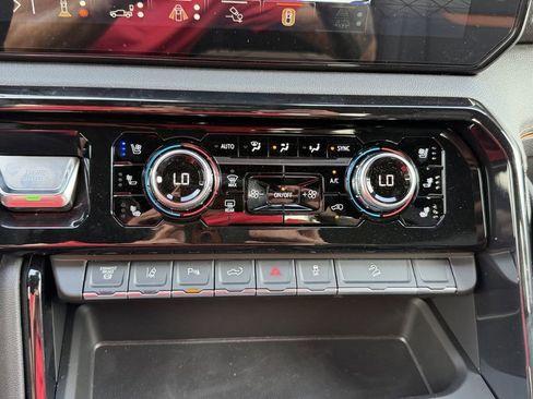New 2026 GMC Sierra 2500 AT4 w/ AT4 Premium Plus Package AWD/4WD image 25