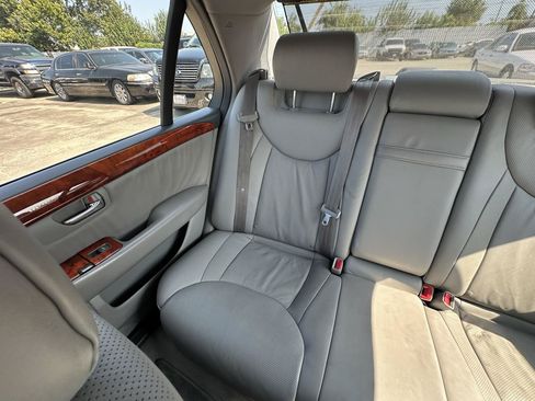 Used 2006 Lexus LS 430 RWD image 76