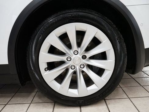 Used 2020 Tesla Model X Long Range image 65