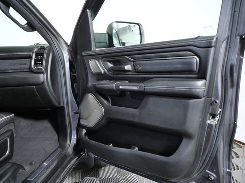 Used 2019 RAM 1500 Limited AWD/4WD image 11