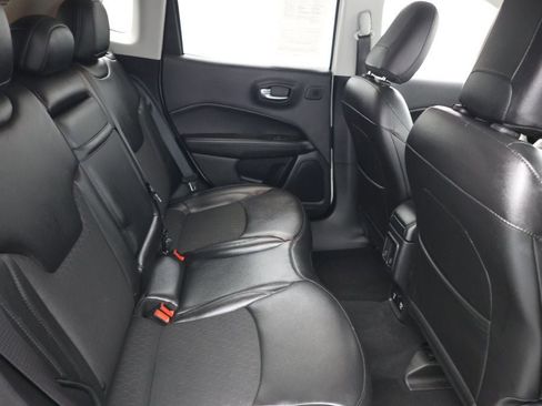 Used 2019 Jeep Compass Latitude image 20