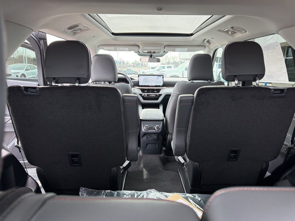 New 2026 Ford Explorer Active w/ Active Comfort Package AWD/4WD image 14