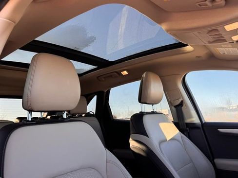 Used 2020 Ford Escape SEL image 24