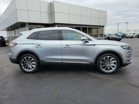 Certified 2023 Lincoln Nautilus Reserve w/ Luxury Package AWD/4WD image 3