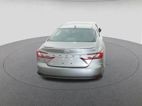 New 2026 Toyota Camry SE image 7