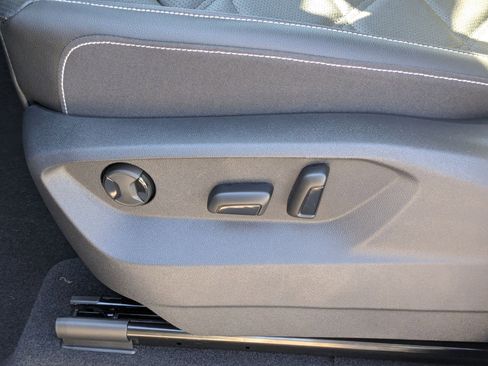 New 2026 Volkswagen Atlas SE image 15