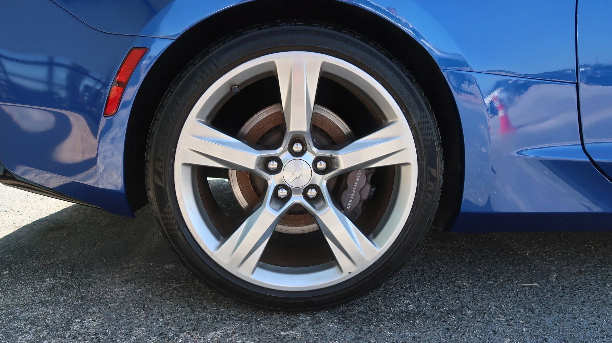 Used 2018 Chevrolet Camaro SS RWD image 48