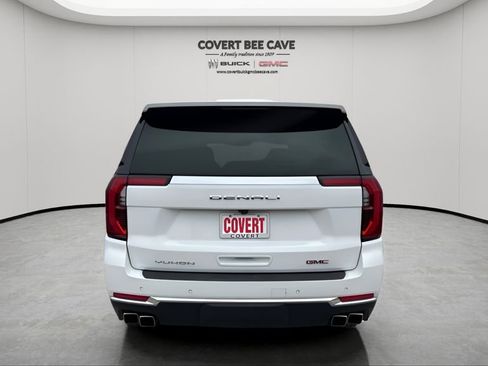 Used 2025 GMC Yukon Denali image 8
