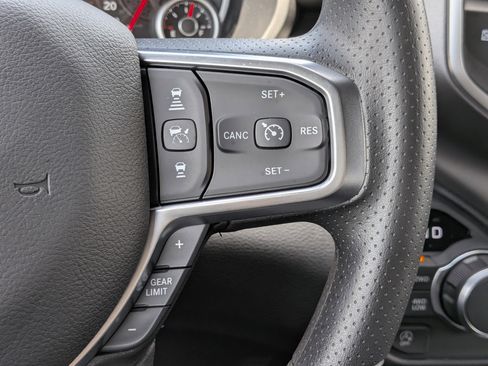 New 2026 RAM 1500 Express AWD/4WD image 23