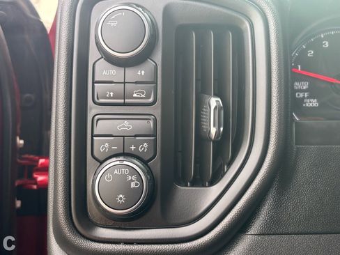 Used 2021 Chevrolet Silverado 1500 Custom image 15