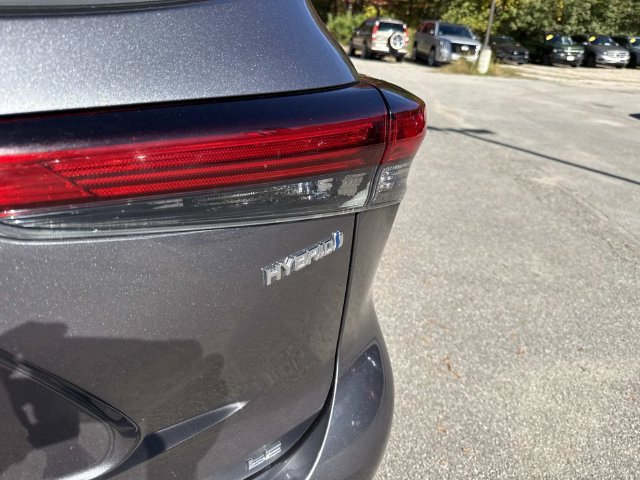 Used 2023 Toyota Highlander LE FWD image 7
