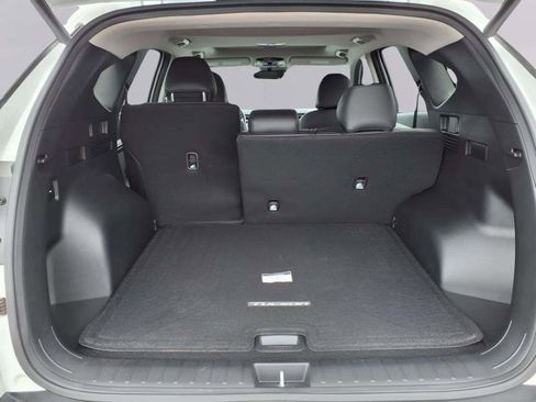 Certified 2024 Hyundai Tucson SEL w/ Convenience Package FWD image 9