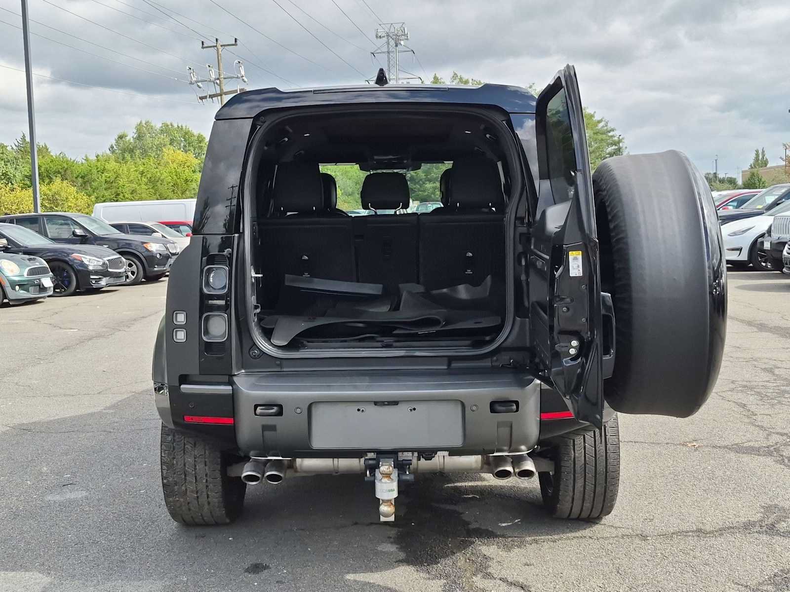 Used 2024 Land Rover Defender 110 Carpathian Edition AWD/4WD image 37