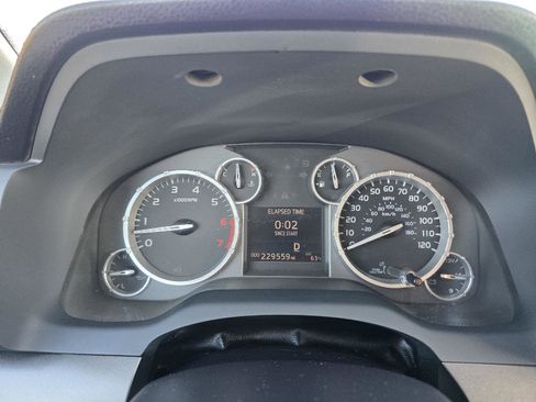 Used 2016 Toyota Tundra SR5 w/ TRD Off Road Package AWD/4WD image 15