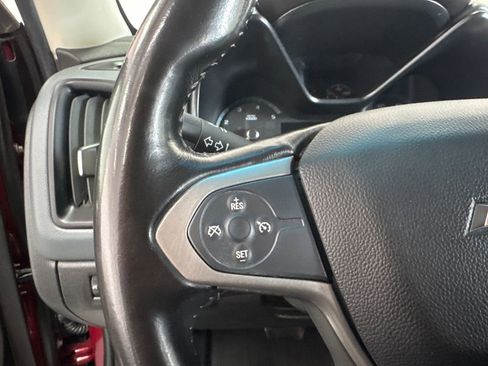 Used 2018 Chevrolet Colorado Z71 image 12