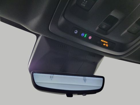 Used 2024 Cadillac Escalade ESV Premium Luxury image 18