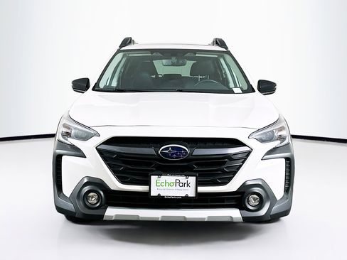 Used 2024 Subaru Outback Limited AWD/4WD image 2