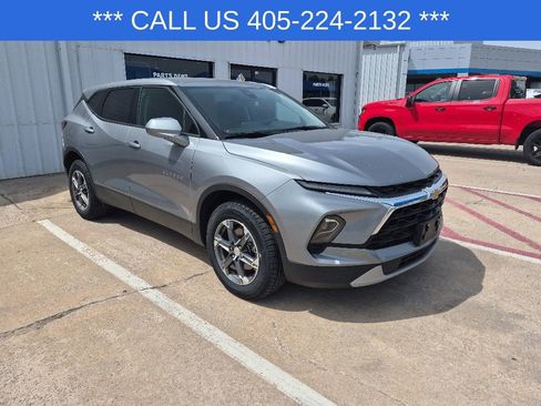 Used 2025 Chevrolet Blazer LT AWD/4WD image 22