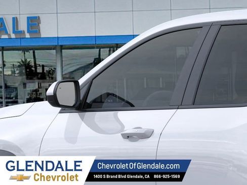 New 2026 Chevrolet Equinox LT w/ LPO, Floor Liner Package FWD image 12