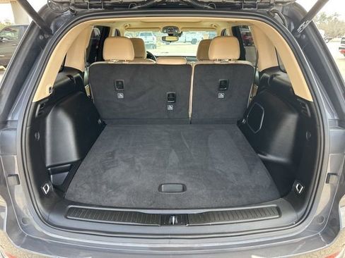 Used 2022 Jeep Grand Cherokee Limited image 41