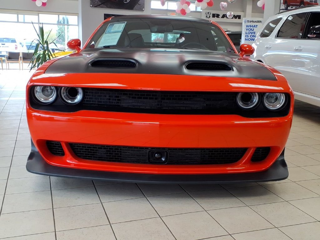 Used 2023 Dodge Challenger SRT Hellcat RWD image 2