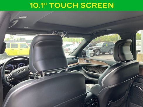 Used 2022 Jeep Grand Cherokee Summit w/ Luxury Tech Group V AWD/4WD image 14