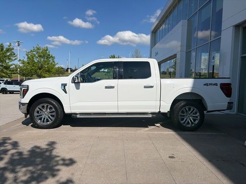 Used 2024 Ford F150 Lariat AWD/4WD image 4
