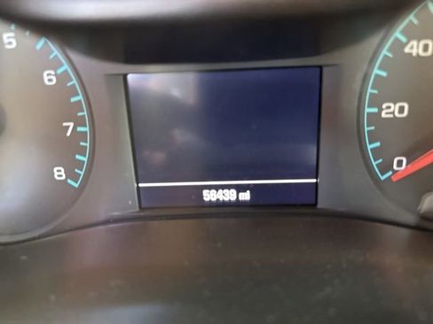 Used 2022 Chevrolet Colorado LT w/ LT Convenience Package RWD image 10