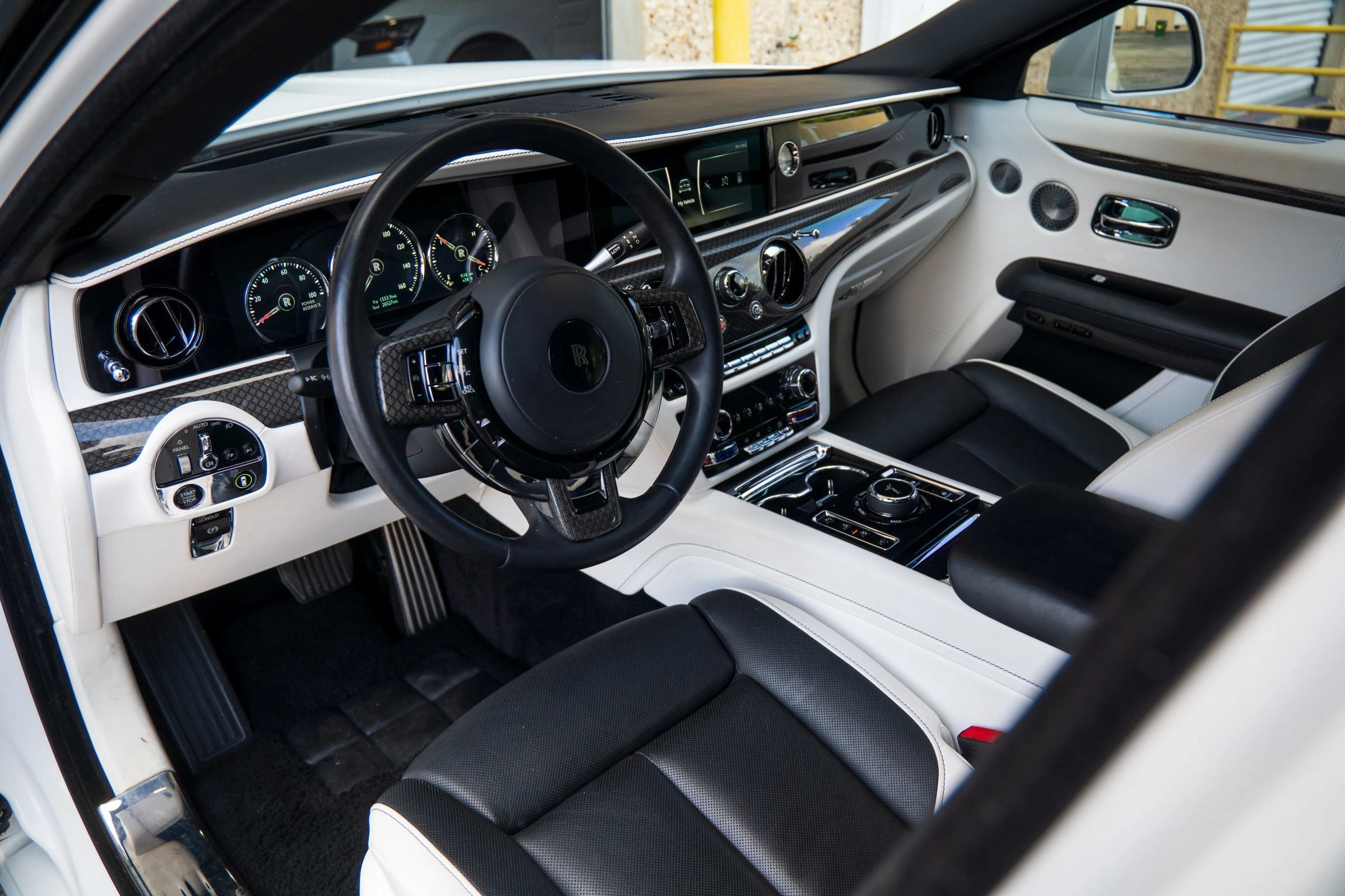 Used 2022 Rolls-Royce Ghost Black Badge AWD/4WD image 25