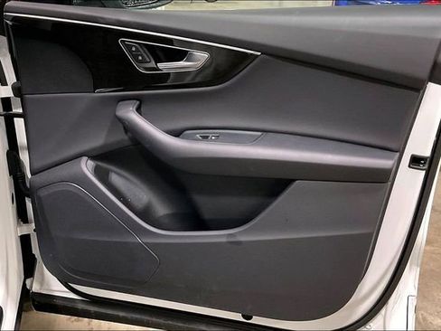 Certified 2025 Audi Q8 Premium w/ Black Optic Package image 24