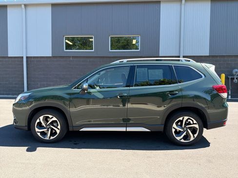 Used 2023 Subaru Forester Touring AWD/4WD image 10