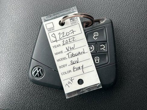 Used 2022 Volkswagen Tiguan SE image 15