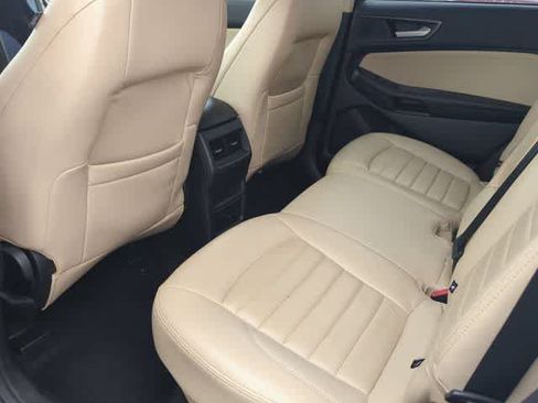 Used 2023 Ford Edge SE AWD/4WD image 18