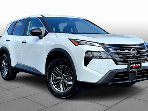 New 2026 Nissan Rogue S image 2