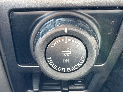 Used 2019 Ford F150 XLT w/ Equipment Group 302A Luxury image 22