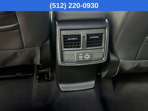 Certified 2025 Subaru Forester Limited image 31