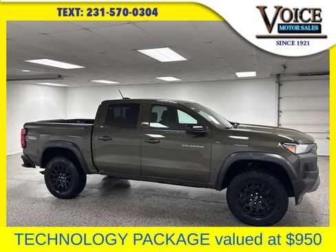Used 2023 Chevrolet Colorado Trail Boss w/ Technology Package image 1